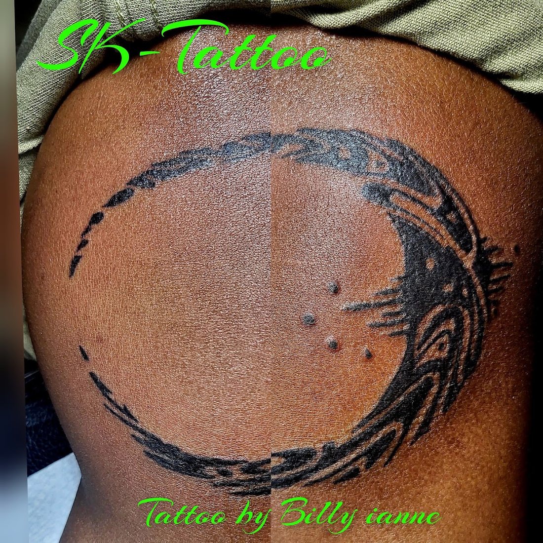 Single-pass brushed circle on the shoulder by Billy at SK-Tattoo1 in Meridian, Mississippi
